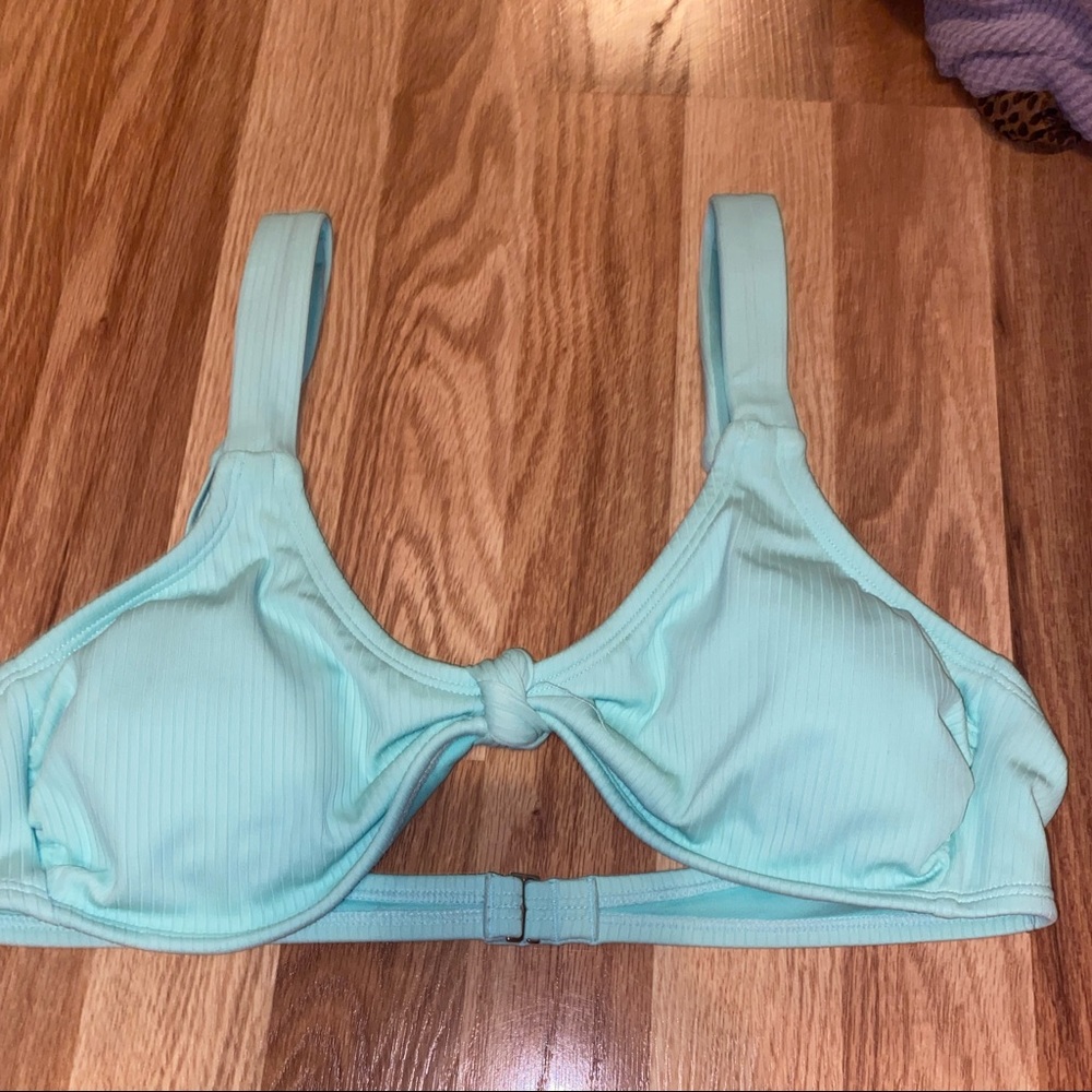 Womens xhaliration bikni top size large
